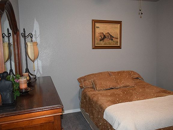 5th image of 2595 Everglades Dr