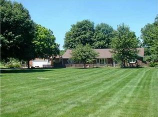 6355 Agenbroad Rd, Tipp City, OH 45371