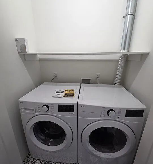 351 S Detroit St #4 — Photo 10