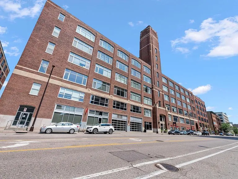 700 Washington Ave N #212 — Photo 29