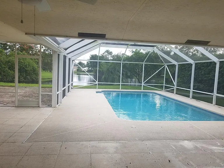 1084 SW Pigeon Plum Way — Photo 4