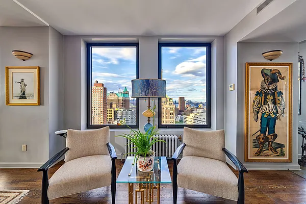 Sold by The Bamberger Group | media 26