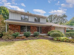 405 Sylvan Ln, Midland, MI 48640