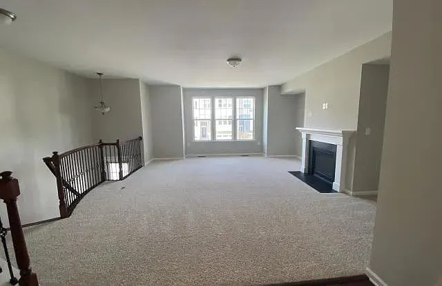 622 Edgewater Ridge Ct — Photo 7