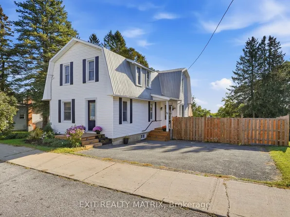75 Stanley Ave, Champlain, ON K0B 1R0