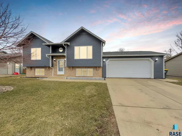 4008 S Sertoma Ave, Sioux Falls, SD 57106