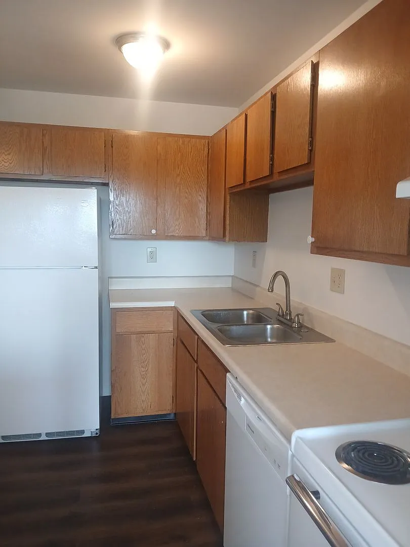 Butler Hill Apartments — Photo 3