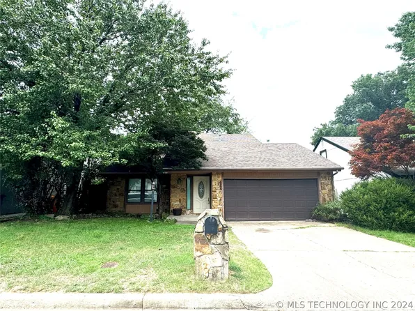 8210 S Jamestown Ave, Tulsa, OK 74137