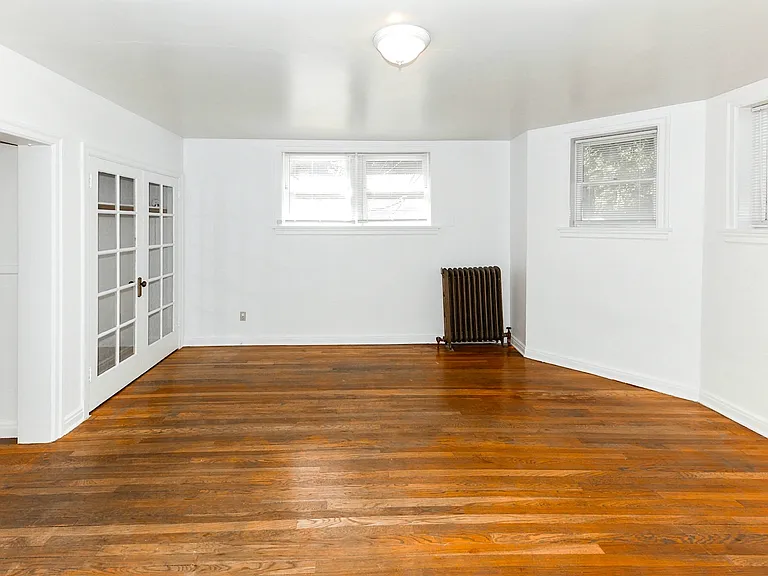 740 E Broadway #B-102 — Photo 1