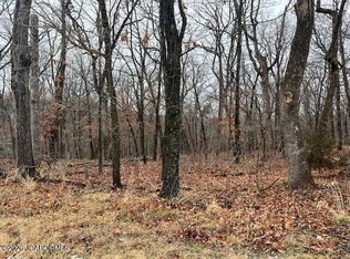 Bluewater Ct, Lake Ozark, MO 65049