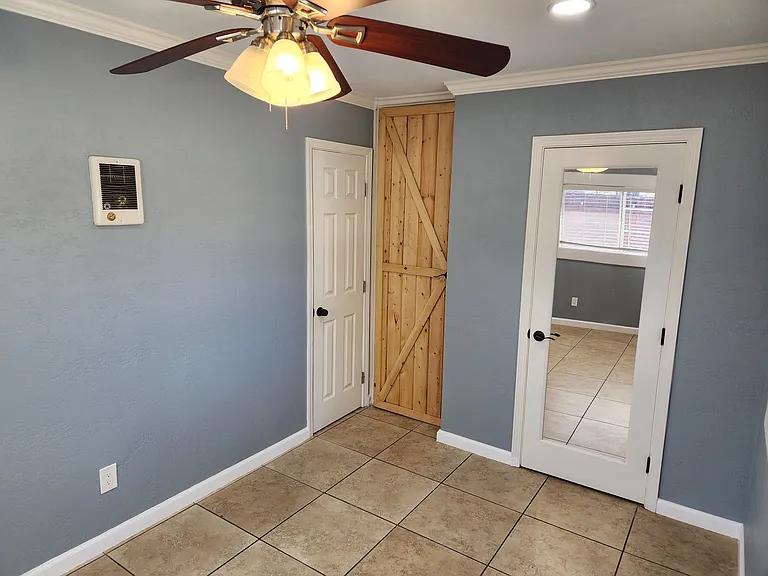711-21 S Pine St #721 — Photo 3