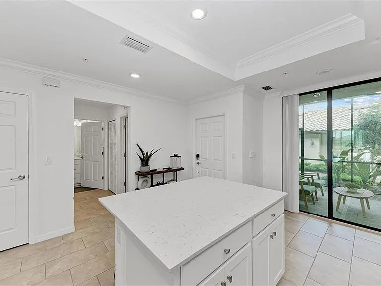 5685 Palmer Cir #105 — Photo 13