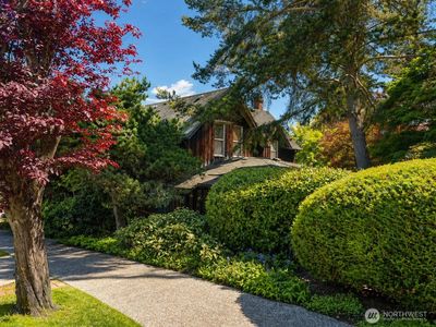 7558 Ravenna Avenue NE, Seattle, WA, 98115