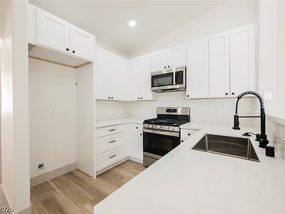 5th image of 6090 Allred Pl Unit 101