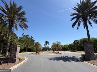 135 Beacon Pointe Pkwy, Waverly, GA 31565