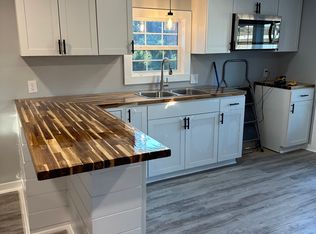 4010 Arendell St, Morehead City, NC 28557