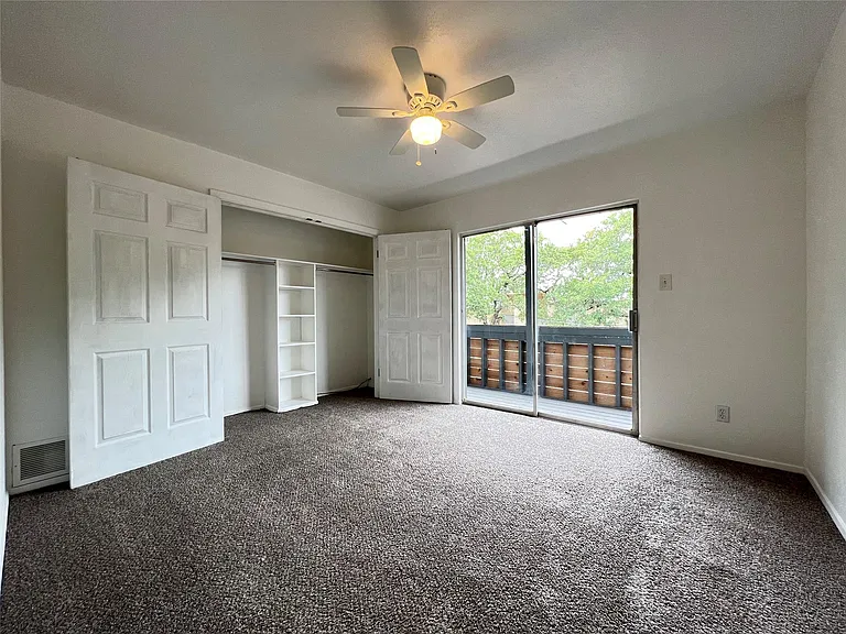 1908 Camden Ct #3 — Photo 12