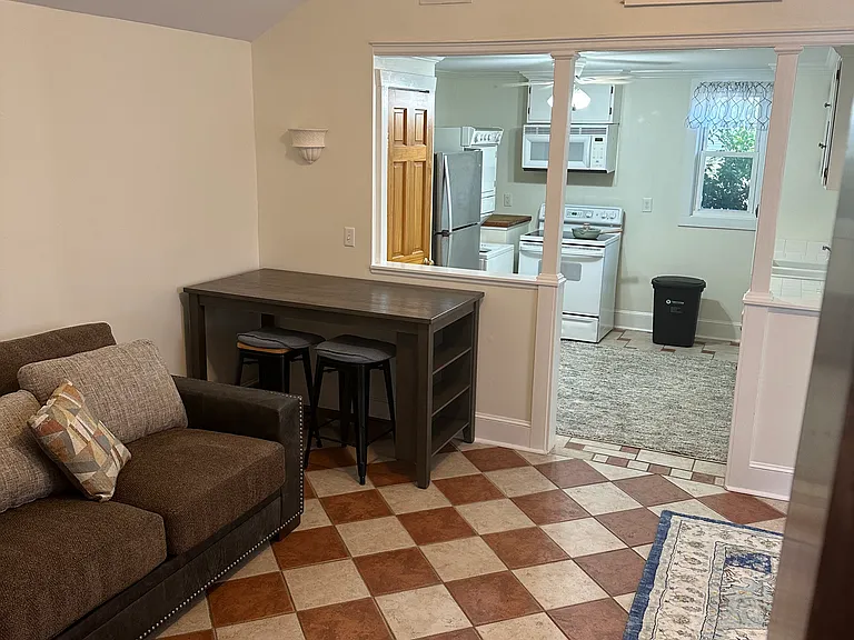 209 E Voorhis Ave #209 — Photo 8