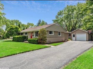 14 Aldine Rd, Lake Zurich, IL 60047