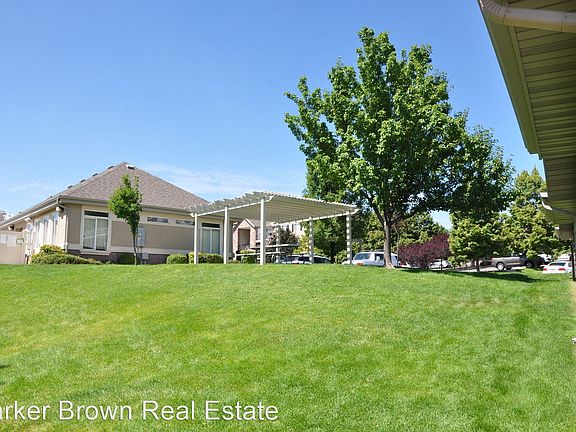 3rd image of 1574 W Westbury Way
