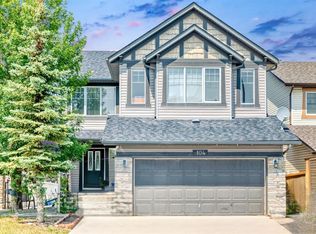 104 SE Panamount Ter NW, Calgary, AB T3K0H8