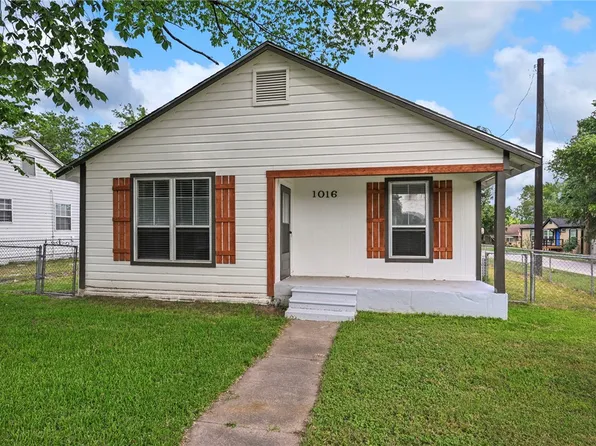 1016 E 28th St, Bryan, TX 77803