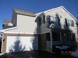25 Blue Stem Ct, Streamwood, IL 60107