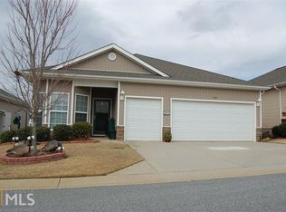 304 Pebble Beach Dr, Perry, GA 31069