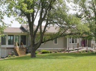 7443 Greeley Rd, Effingham, KS 66023