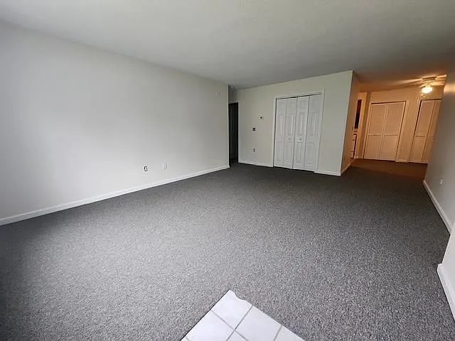 605 Springbrook Cir — Photo 3