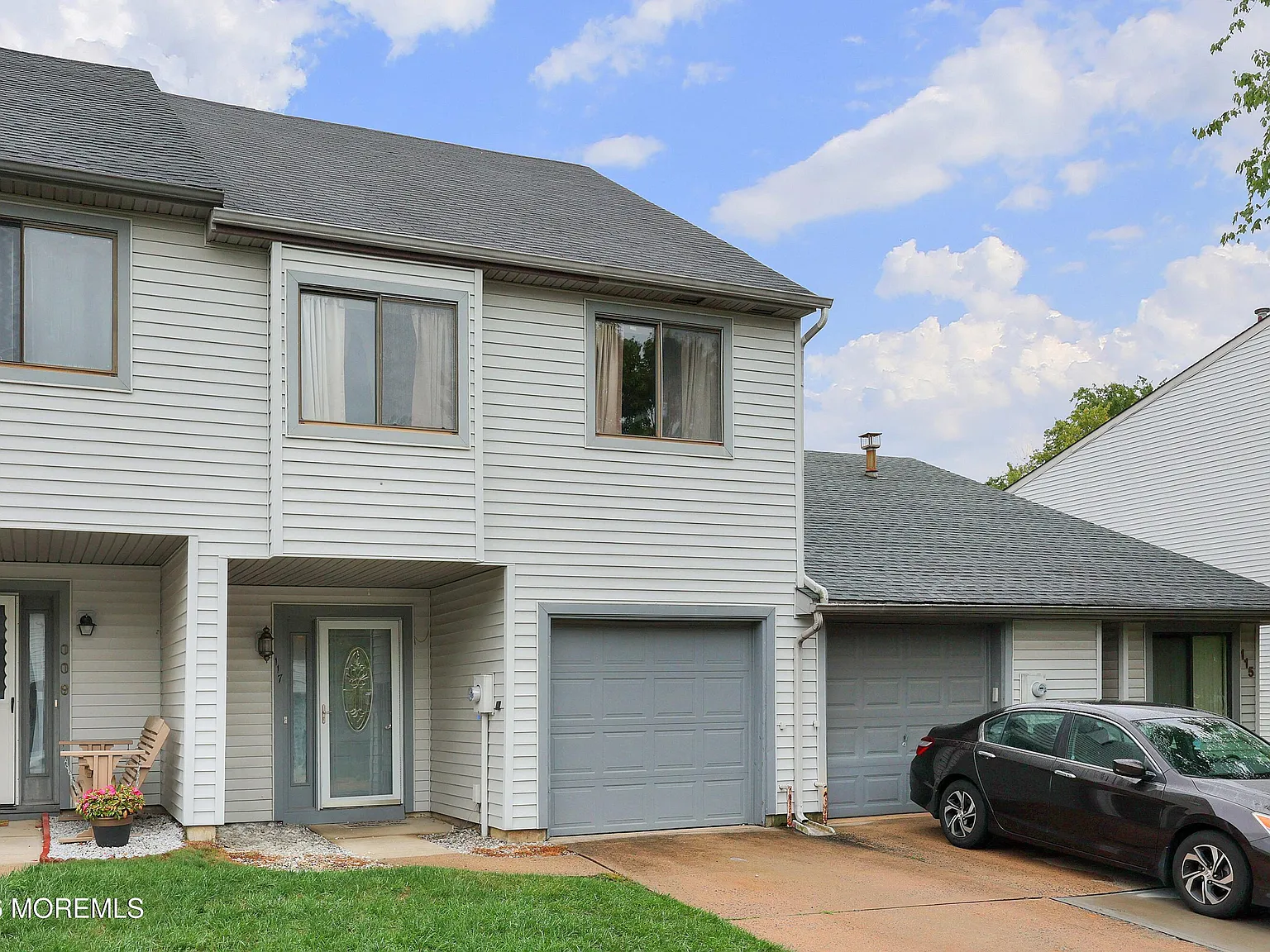 3 bed, 2.5 bath, 1900 sqft, $4,200 — Photo 3