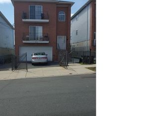 24 Hunter St #3, Newark, NJ 07114