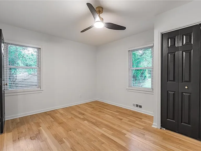2093 Wildrose Dr — Photo 26