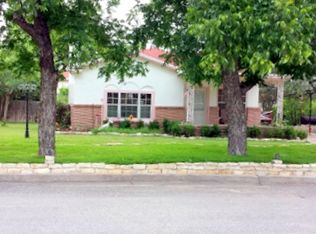 1201 S Elm St, Brady, TX 76825