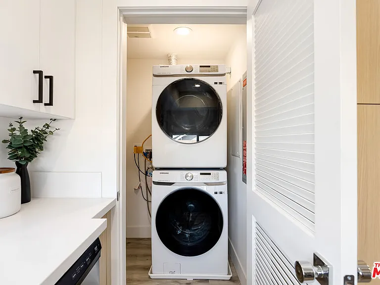 222 N Coronado St #222 — Photo 11
