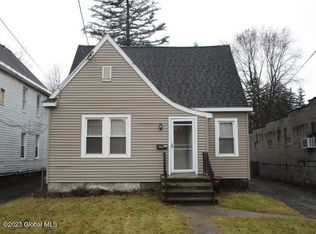 1551 Helderberg Ave, Schenectady, NY 12306
