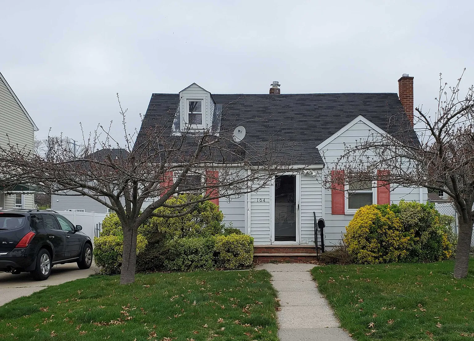 164 Lockwood Ave photo 1