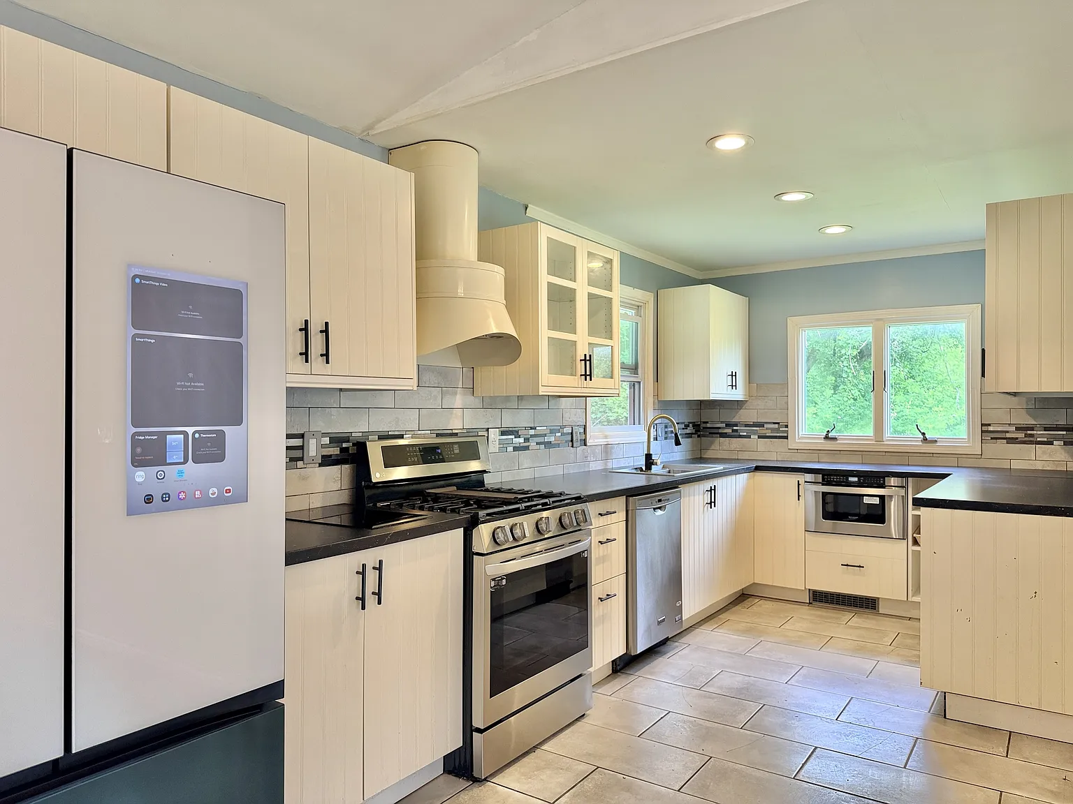 135 Pembroke Road Southwest - 1 — Photo 4
