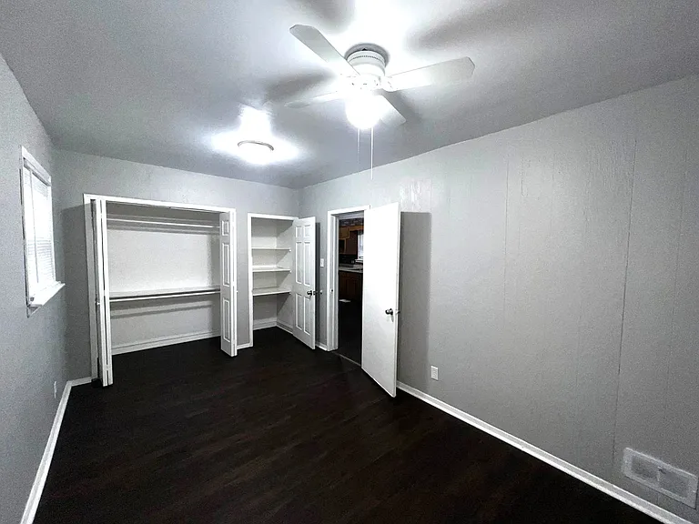 10655 S Hoxie Ave #1 — Photo 7
