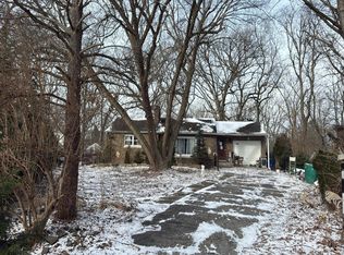 1000 E 61st Pl, Merrillville, IN 46410