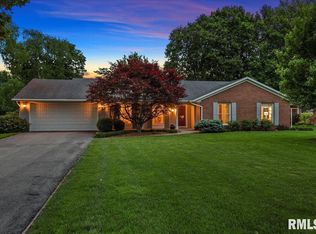 640 S Koke Mill Rd, Springfield, IL 62711