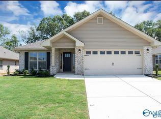 19946 Redhawk Dr, Athens, AL 35611
