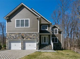 25 Limestone Rd, Armonk, NY 10504
