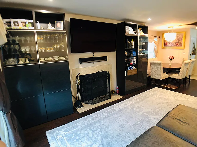 2501 Vroom Dr — Photo 6