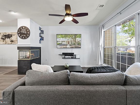 4th image of 14464 Glencrest Cir #44