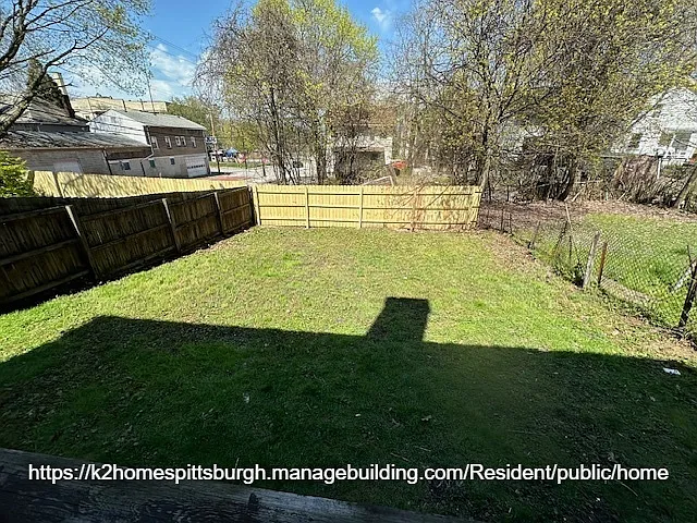 1130 Irwin St — Photo 5