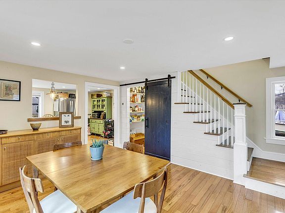 3rd image of 34 Weir Road