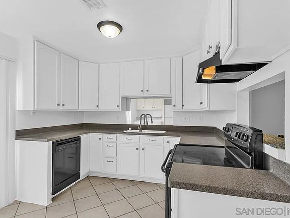 3rd image of 888 Cherrywood Way Unit 3