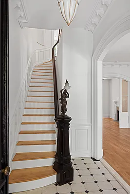 Sold by Douglas Elliman | media 17