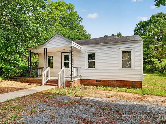 2nd image of 1121 Lundix St